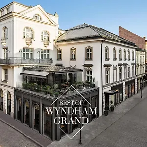 Wyndham Grand Old Town Otel