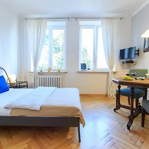 https://jr-rental-apartments-bednarska.warsawhotelspoland.com